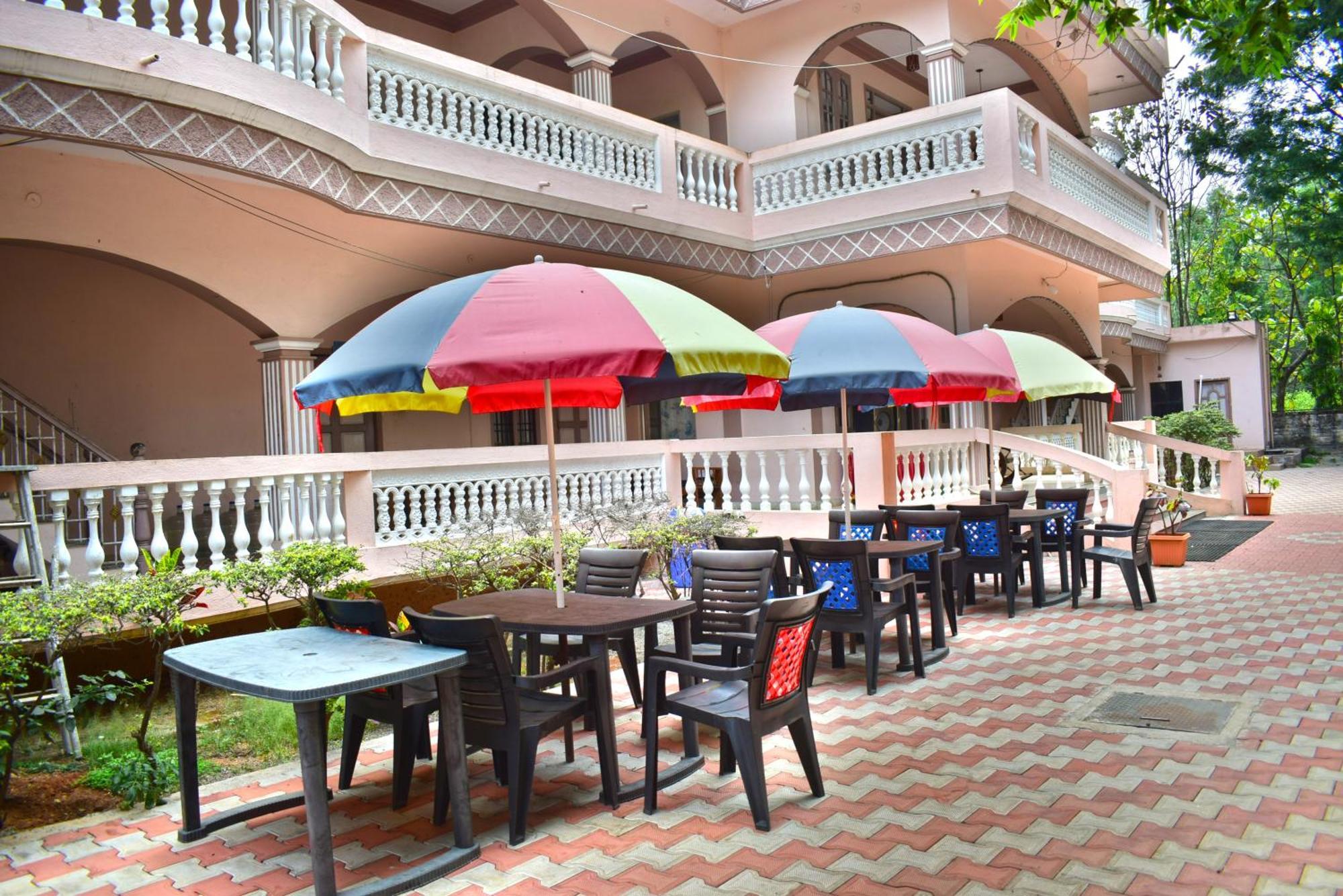 Jains Royal Palace Resorts 옐라기리 외부 사진