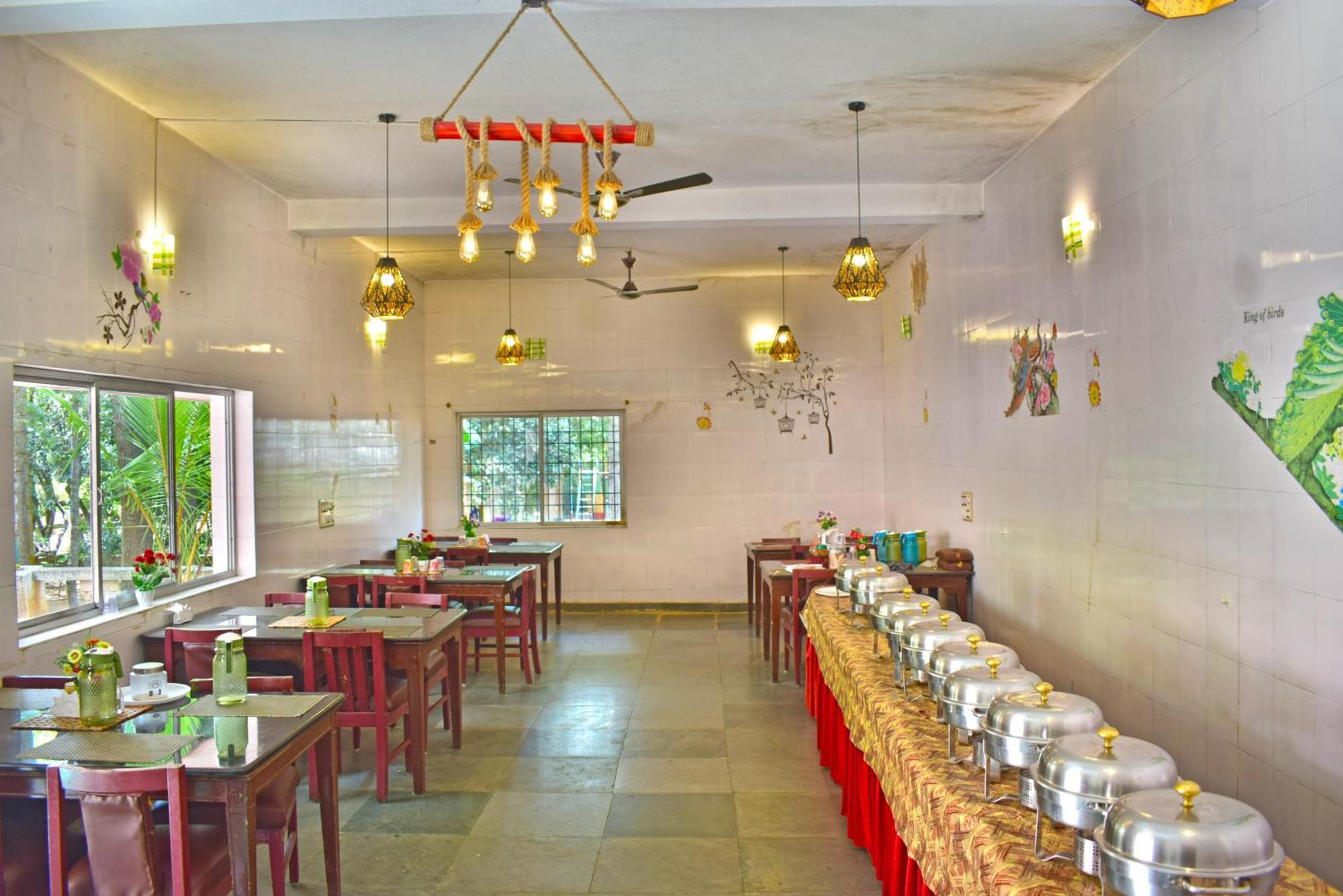 Jains Royal Palace Resorts 옐라기리 외부 사진