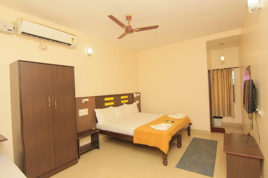 Jains Royal Palace Resorts 옐라기리 외부 사진