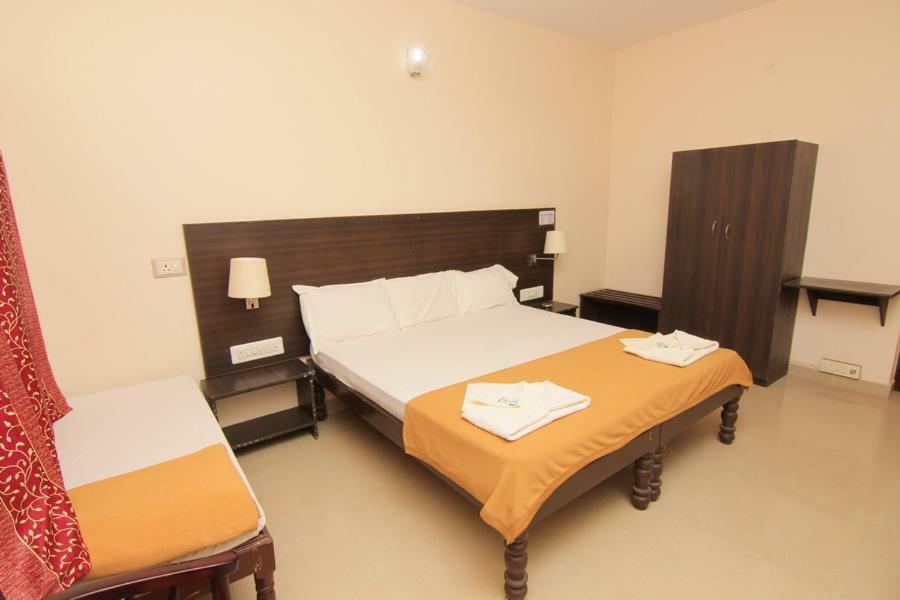 Jains Royal Palace Resorts 옐라기리 외부 사진
