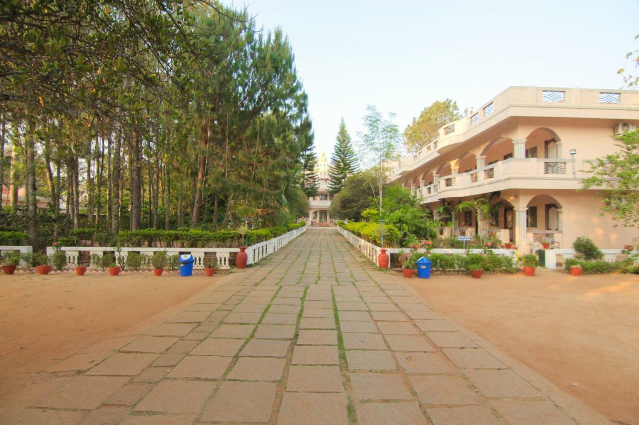Jains Royal Palace Resorts 옐라기리 외부 사진