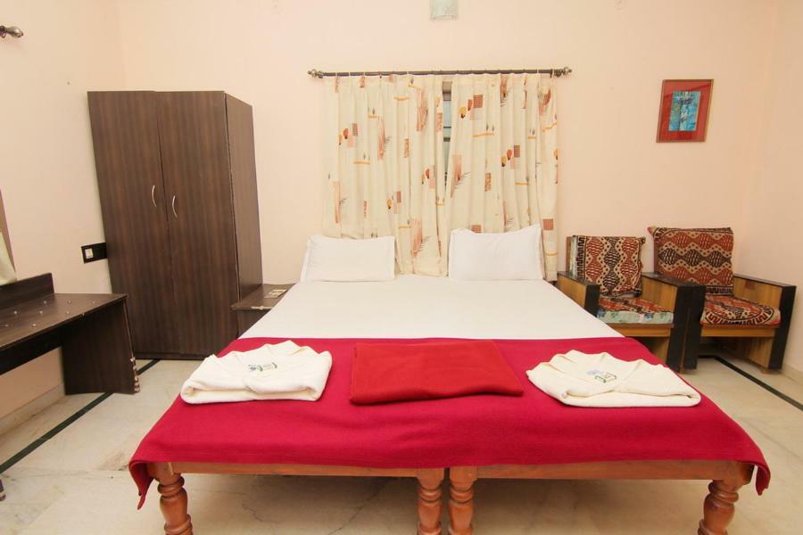 Jains Royal Palace Resorts 옐라기리 외부 사진